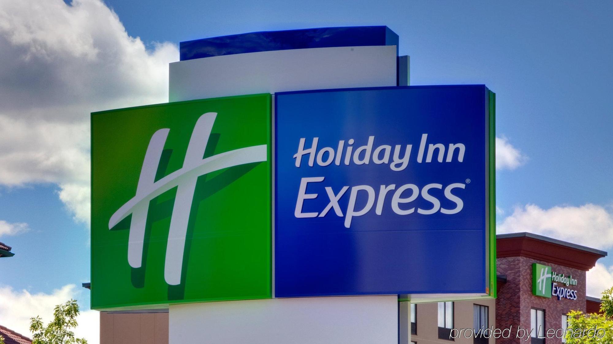 Holiday Inn Express & Suites Johnstown, An Ihg Hotel Buitenkant foto